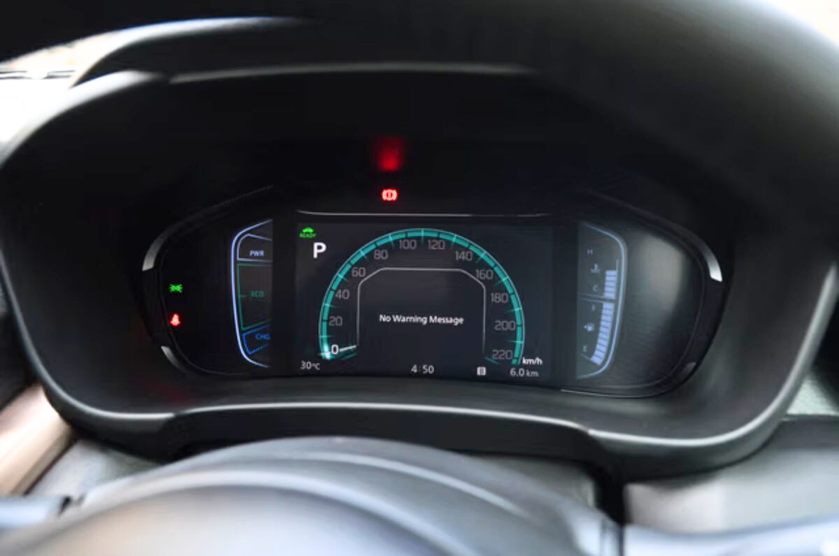 Maruti Suzuki Grand Vitara instrument cluster