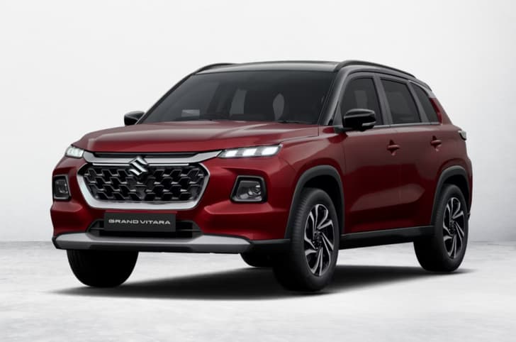 Grand Vitara Opulent Red dual-tone colour