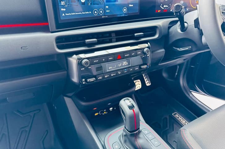 Hyundai Venue N Line centre console