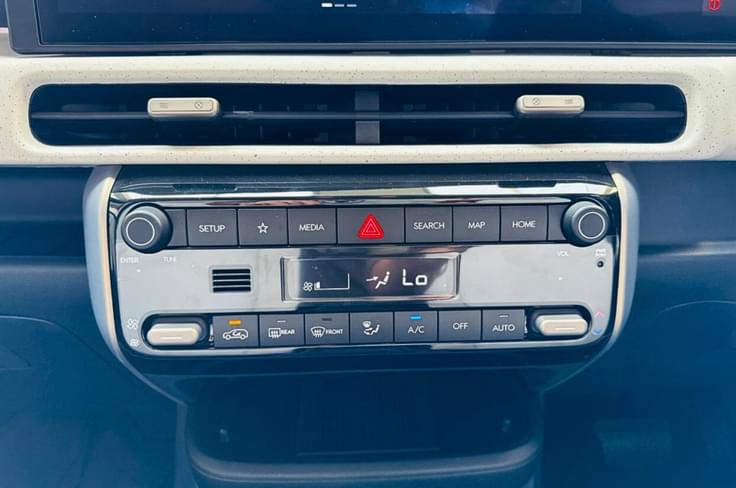 new hyundai venue centre console new hyundai venue real world shot