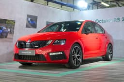 skoda octavia rs 245 in garage