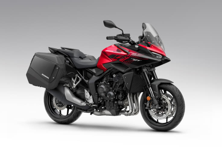 The CB1000GT is based on the CB1000 Hornet but gains several touring-focused changes. The CB1000GT is based on the CB1000 Hornet but gains several touring-focused changes.