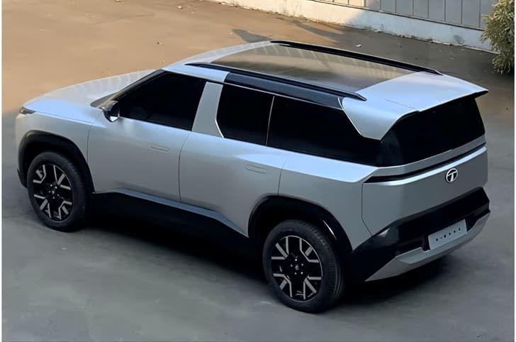 2025 Tata Sierra in studio