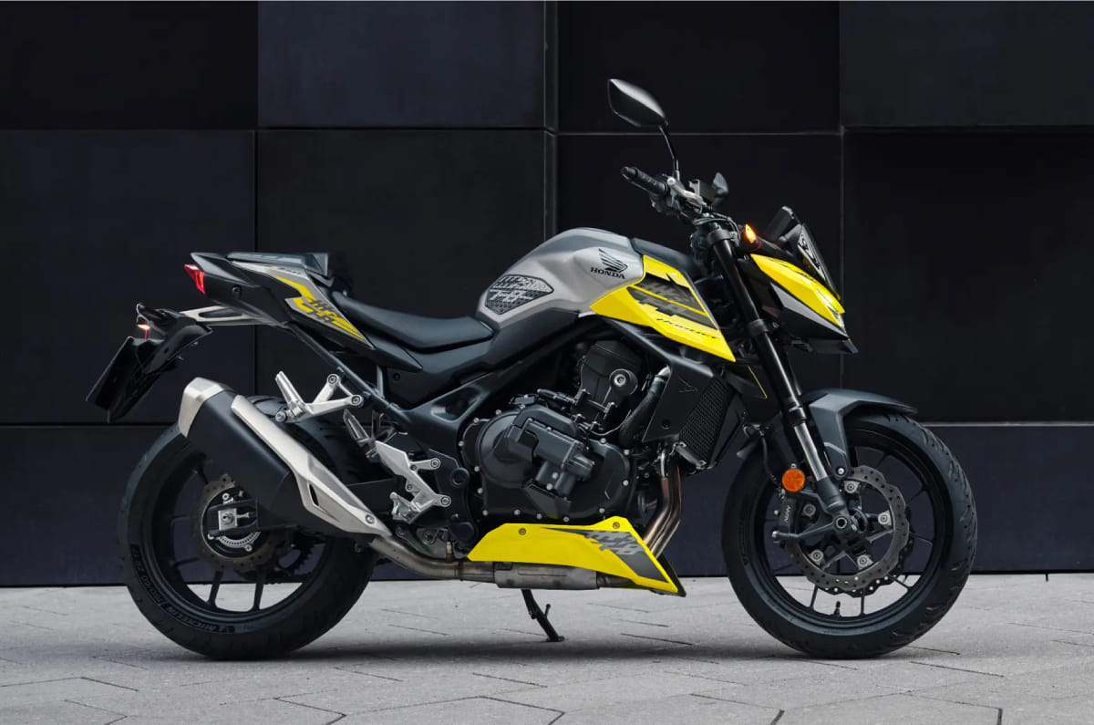 The four new colour options include black, metallic silver, a dual-tone yellow-and-silver scheme, and a dual-tone black-and-blue finish.