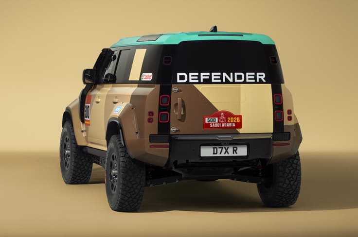 Defender Dakar D7X-R rear quarter Defender Dakar D7X-R rear quarter