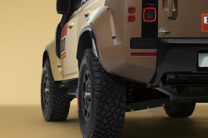 Defender Dakar D7X-R revised dampers