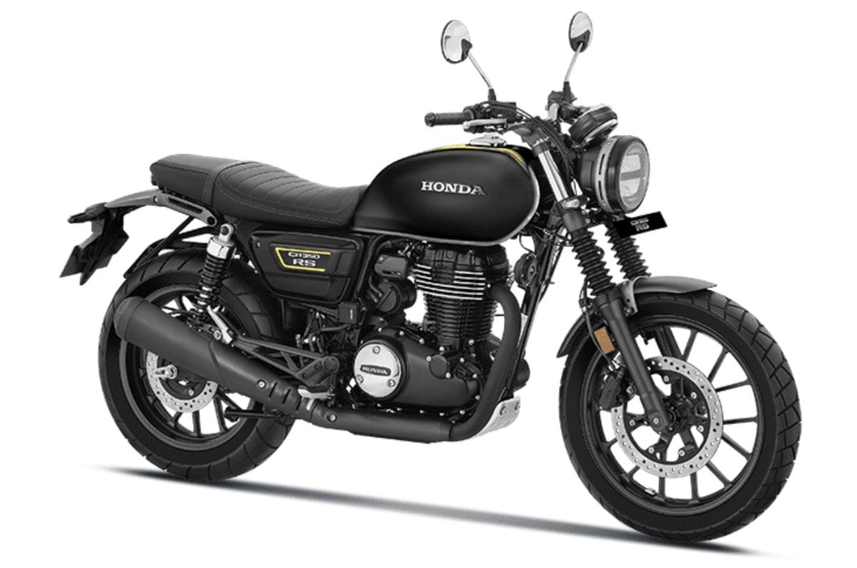 However, the colour options remain the same for both the variants, barring the red colour that's only available on the Pro variant