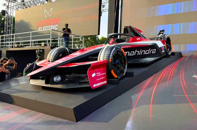 Mahindra M12Electro Formula E race car India image gallery