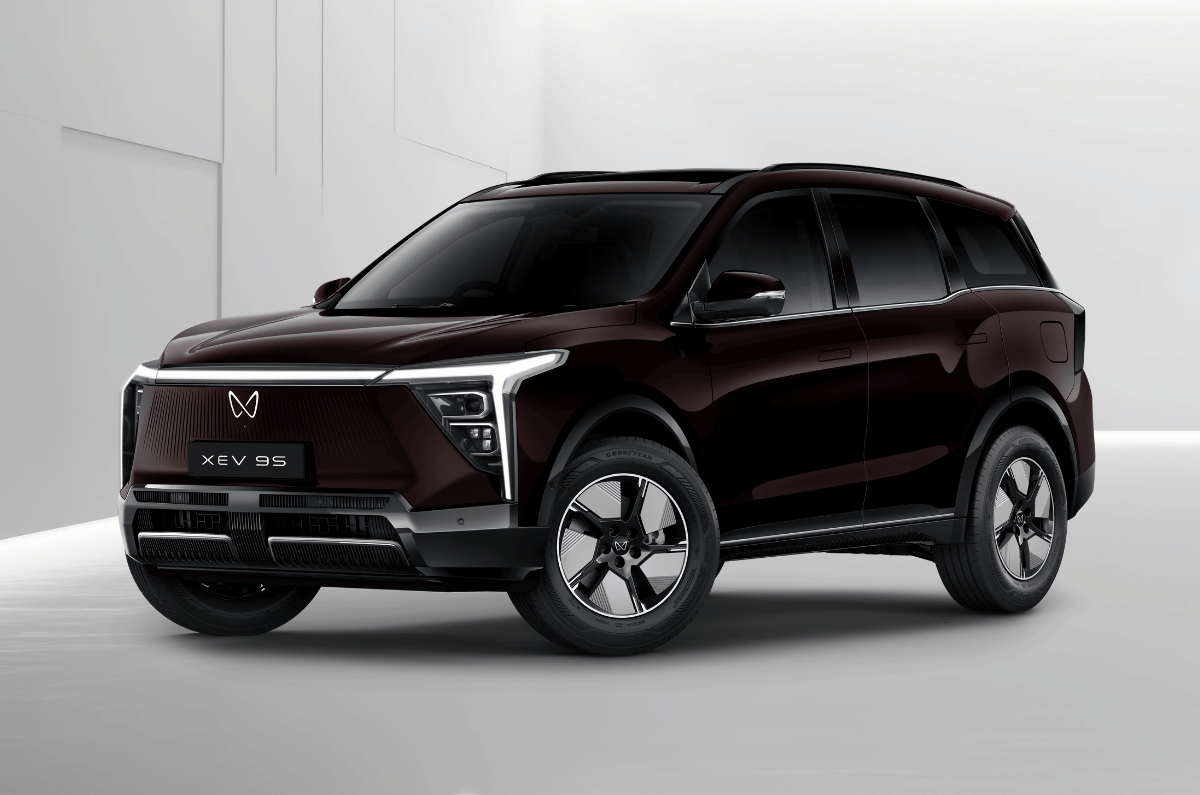 Mahindra XEV 9S Ruby Velvet