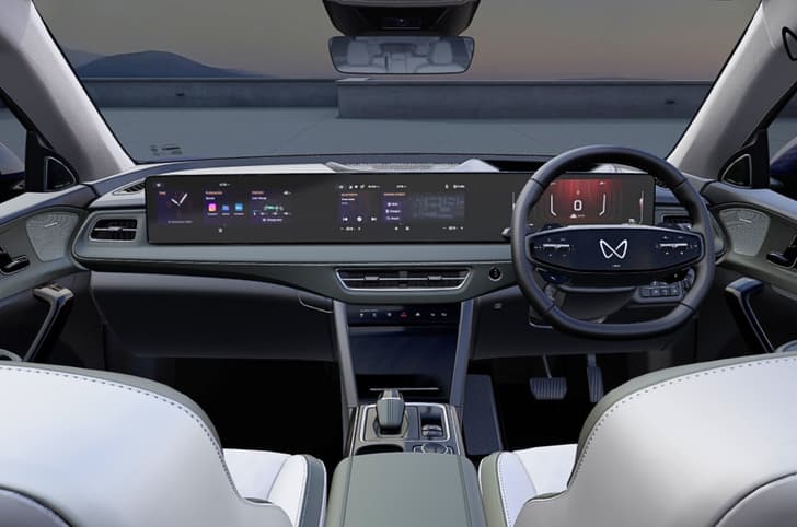 mahindra xev 9s in studio