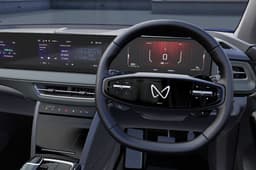 mahindra xev 9s in studio