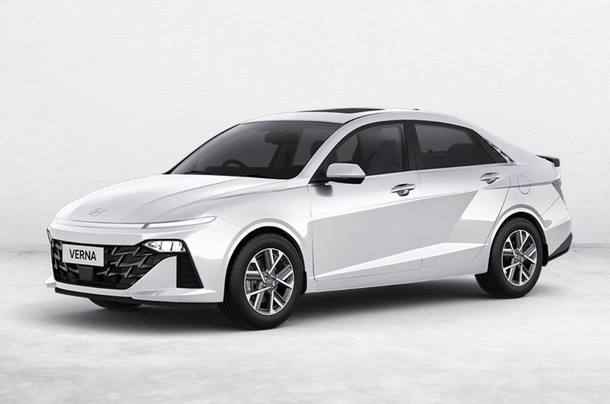 Hyundai Verna in Atlas White color.