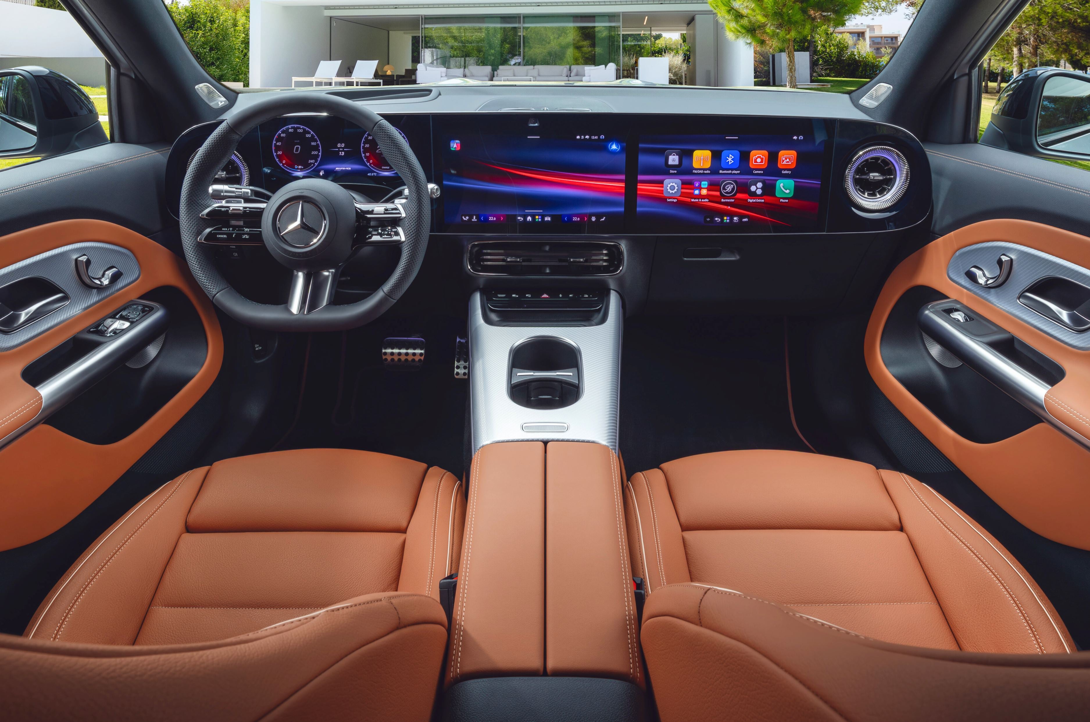 2025 mercedes benz glb in studio