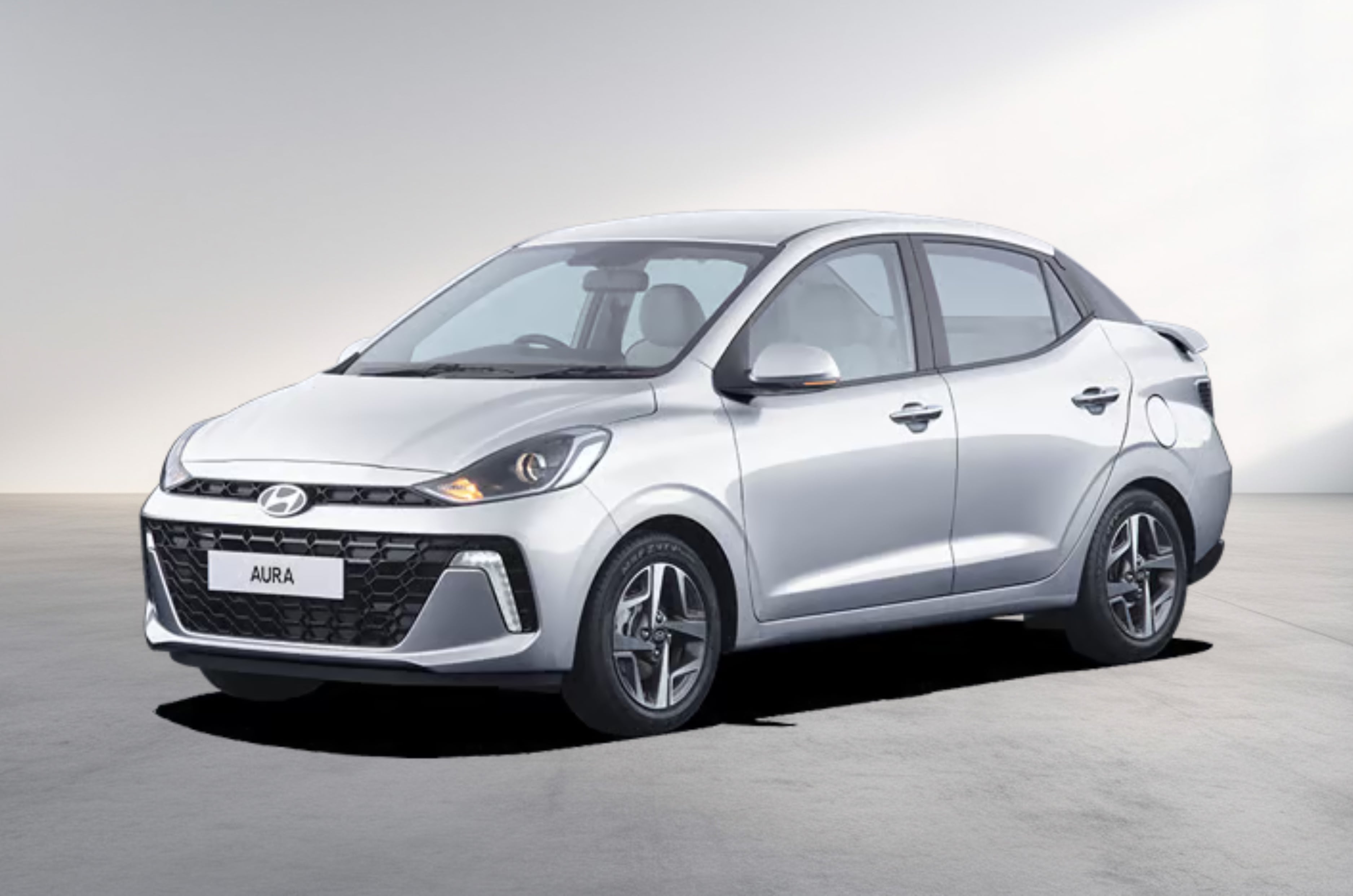 Hyundai Aura colour image gallery