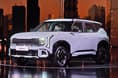 Second gen Kia Seltos revealed white colour front left side Second gen Kia Seltos revealed white colour front left side
