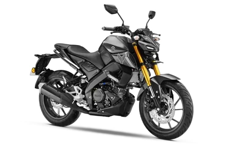 The MT-15 has much more upright ergonomics than the R15. Yamaha MT15 metallic black colour front right side static in studio