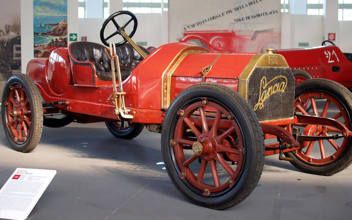 The first cars of the world's most famous carmakers