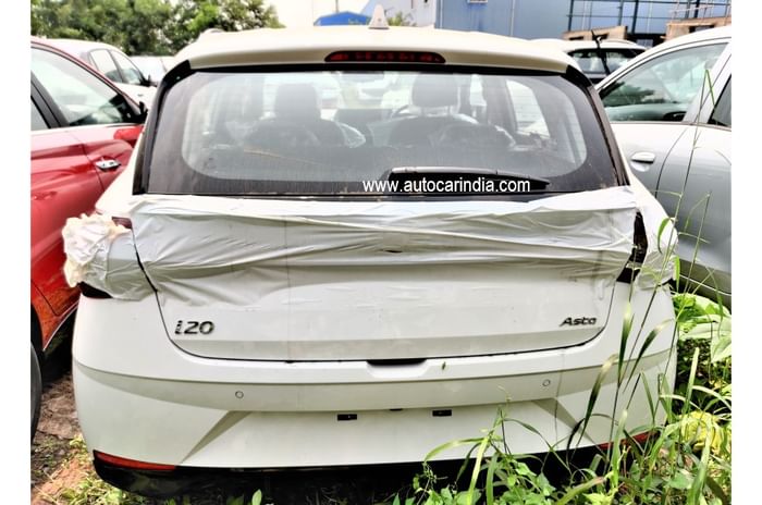 2020 Hyundai i20 interior spied ahead of India launch