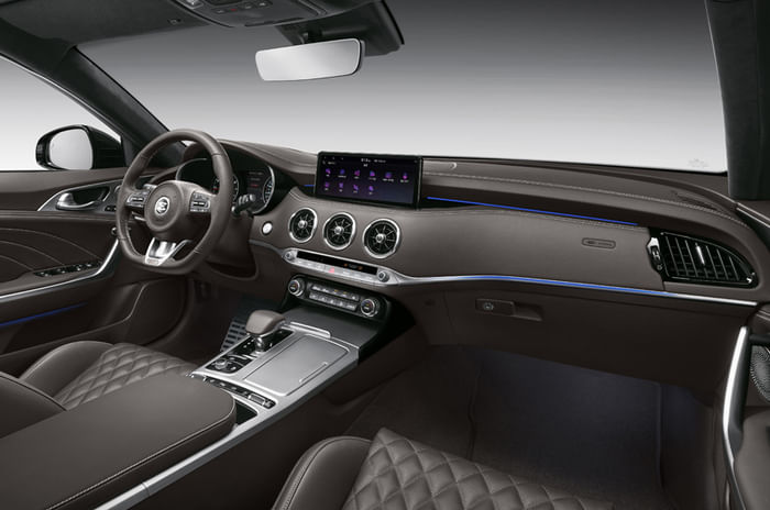 Kia Stinger facelift revealed