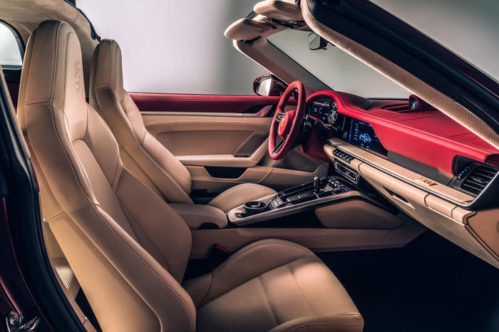 Porsche 911 Targa 4S Heritage Design revealed