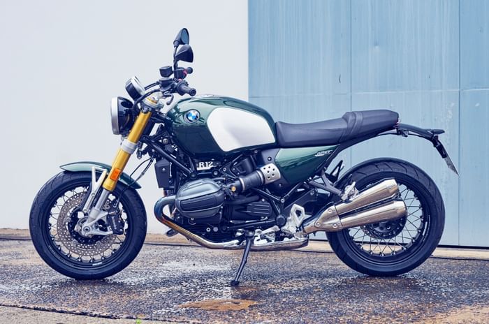 BMW R 12, R 12 nineT retros revealed