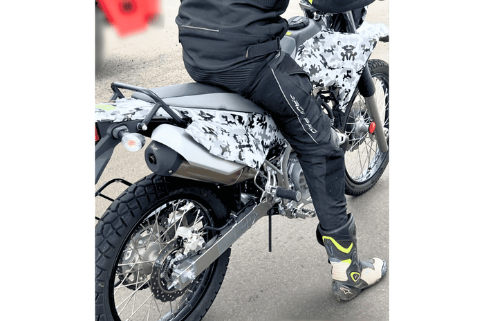 Kawasaki KLX230 S spotted again: clearest spy shots yet