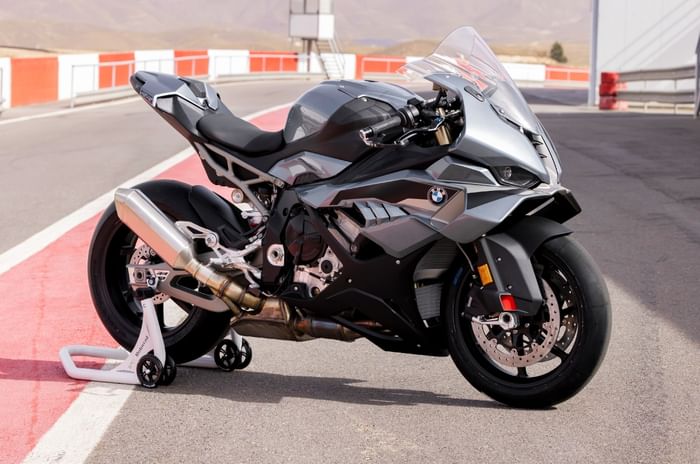 BMW M 1000 RR gains more power, bigger winglets for 2025