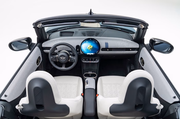 2025 Mini Convertible Cooper S interior 2025 Mini Convertible Cooper S interior