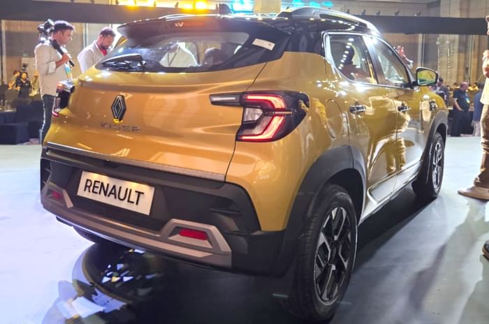 2025 Renault Kiger rear right side