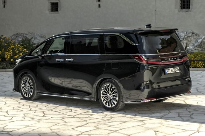 Lexus LM 350h luxury MPV bookings reopened Lexus LM 350h luxury MPV bookings reopened