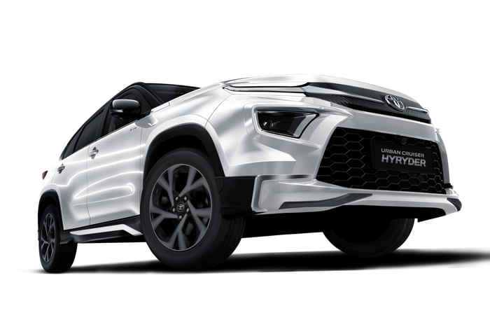 Toyota launches Hyryder Aero edition