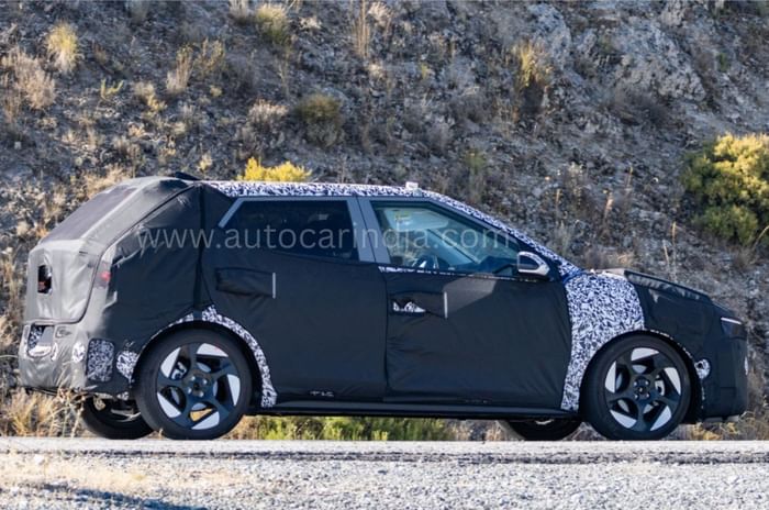 New Hyundai i20 side profile