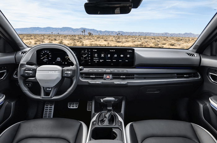 Kia k4 interior characteristics