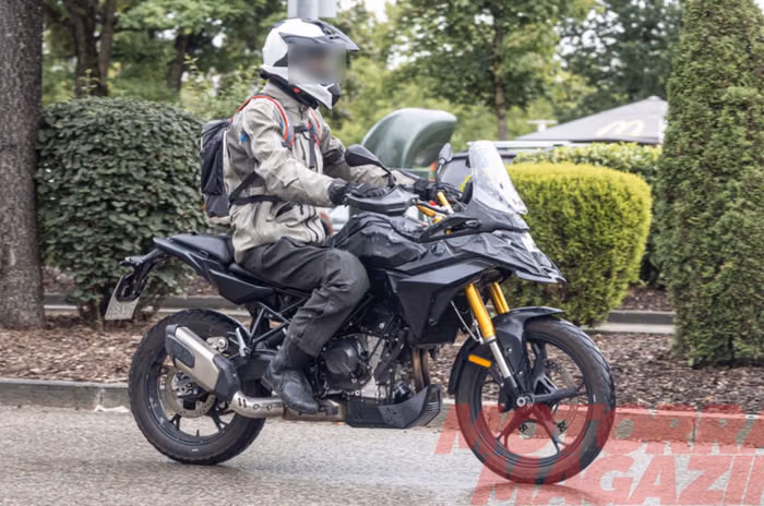 BMW F 450 GS has been spotted in roads