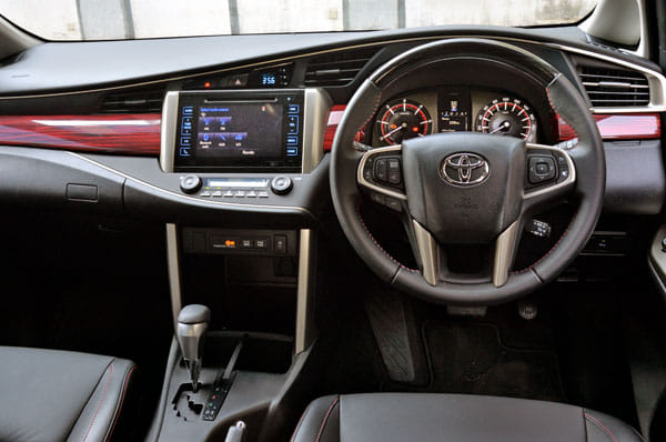 2017 Toyota Innova Touring Sport: a close look