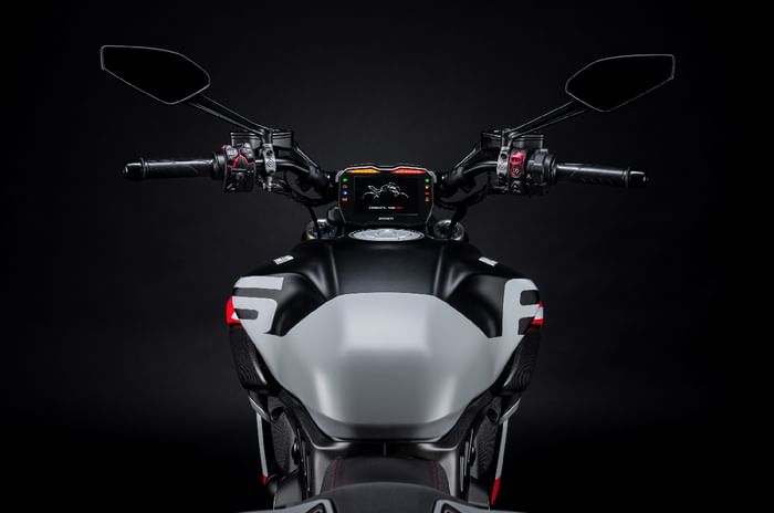 Ducati Diavel V4 RS unveiled