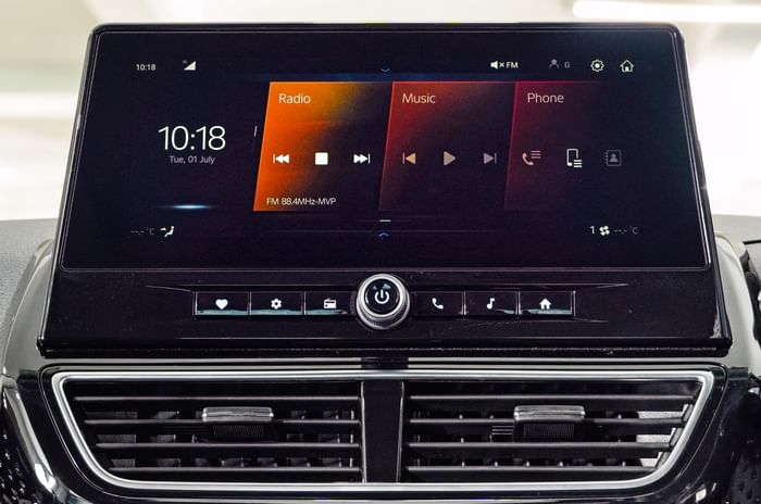 Mahindra XUV 3XO REVX A infotainment touchscreen