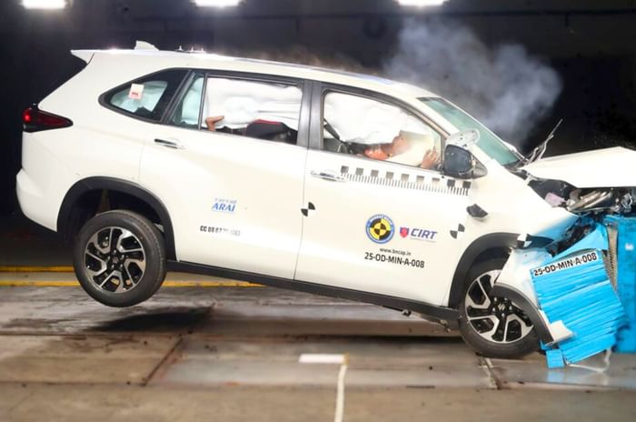 Maruti Invicto BCNAP frontal crash test
