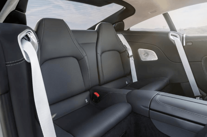 Mercedes seats GT63
