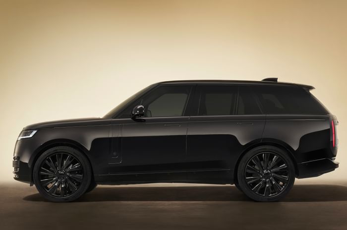 Range Rover SV Black Edition Is Brand’s Third New All Black SUV Range Rover SV Black Edition Is Brand’s Third New All Black SUV