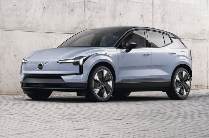 Volvo EX30 front left side