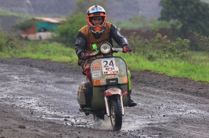monsoon-scooter-rally