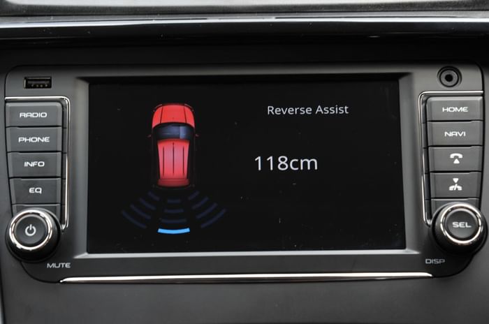 2017 Mahindra KUV100 NXT review, test drive