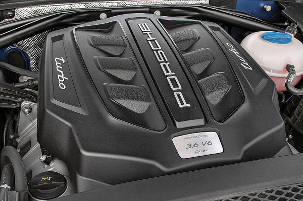Porsche Macan Turbo review, test drive