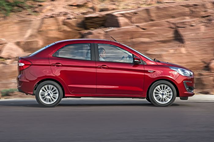 2018 Ford Aspire side action