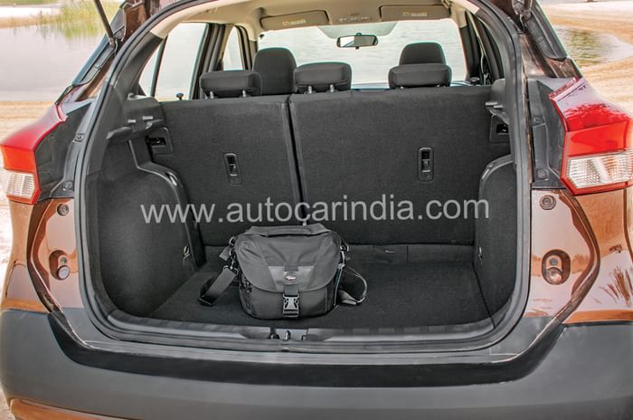 Nissan Kicks boot