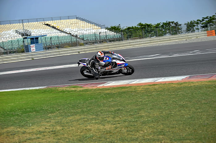 2019 BMW S 1000 RR review, test ride