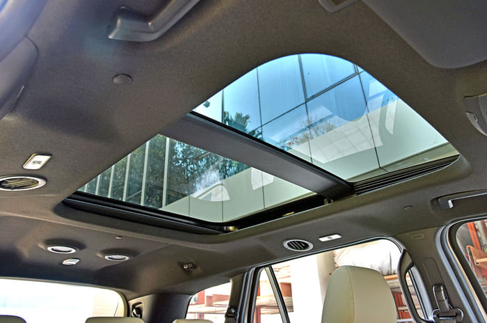 2019 Ford Endeavour facelift sunroof 2019 Ford Endeavour facelift sunroof