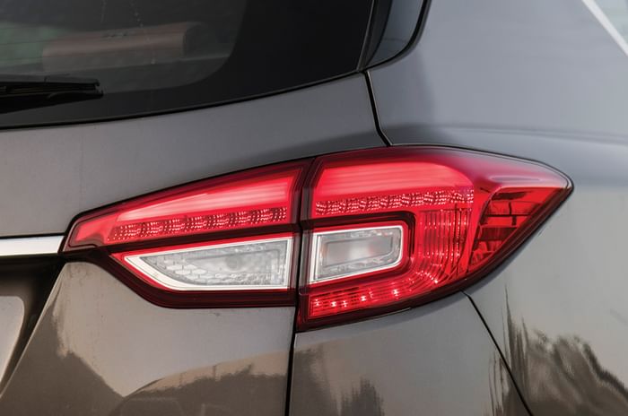 2019 Mahindra Alturas G4 tail-lamp 2019 Mahindra Alturas G4 tail-lamp
