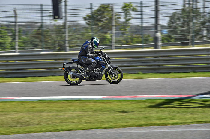 2019 Yamaha MT-15 review, test ride